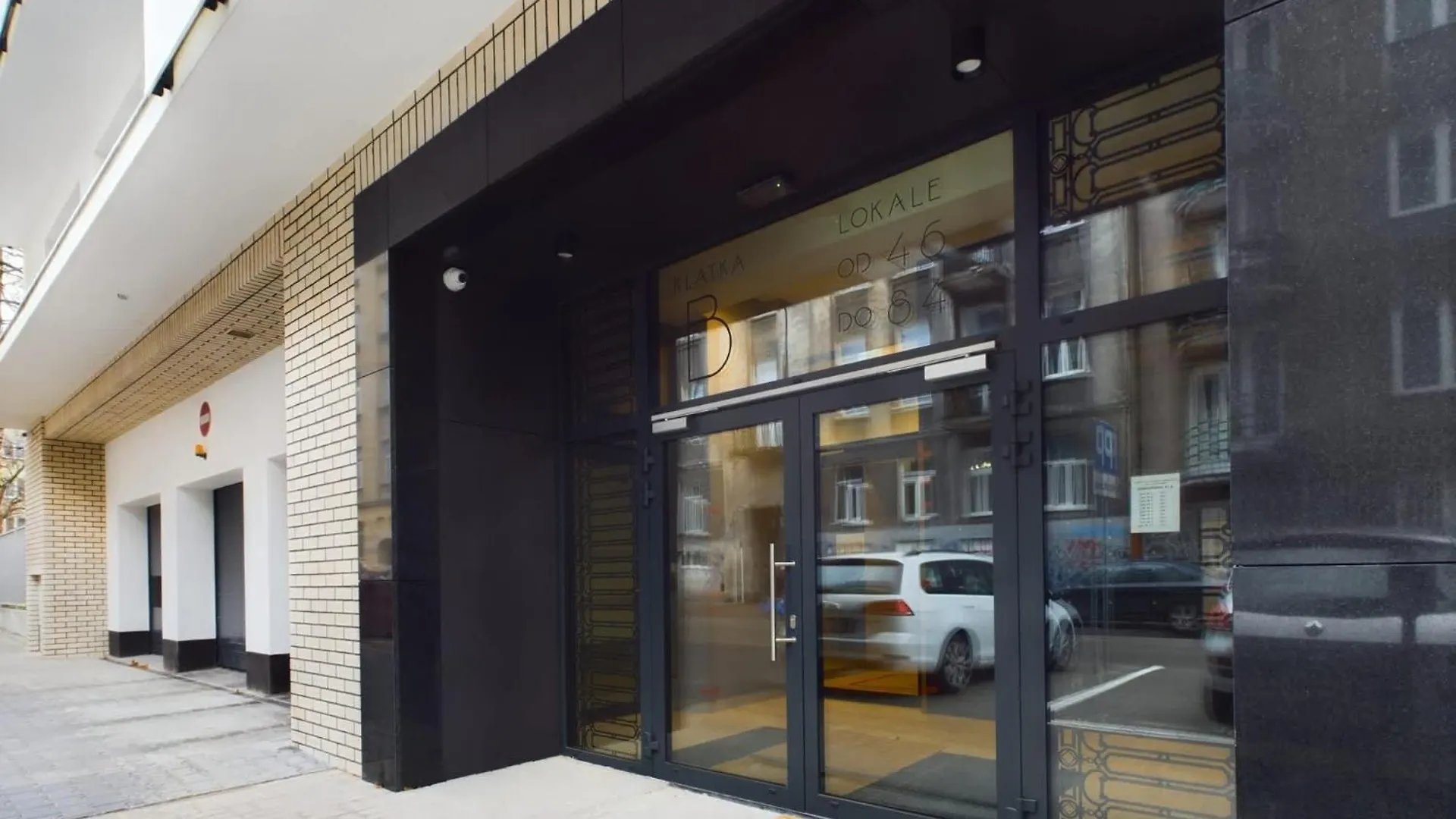 Modern And Comfortable Studios With Smart Tvs Near Pge By Noclegi Renters 0*, Warschau Polen