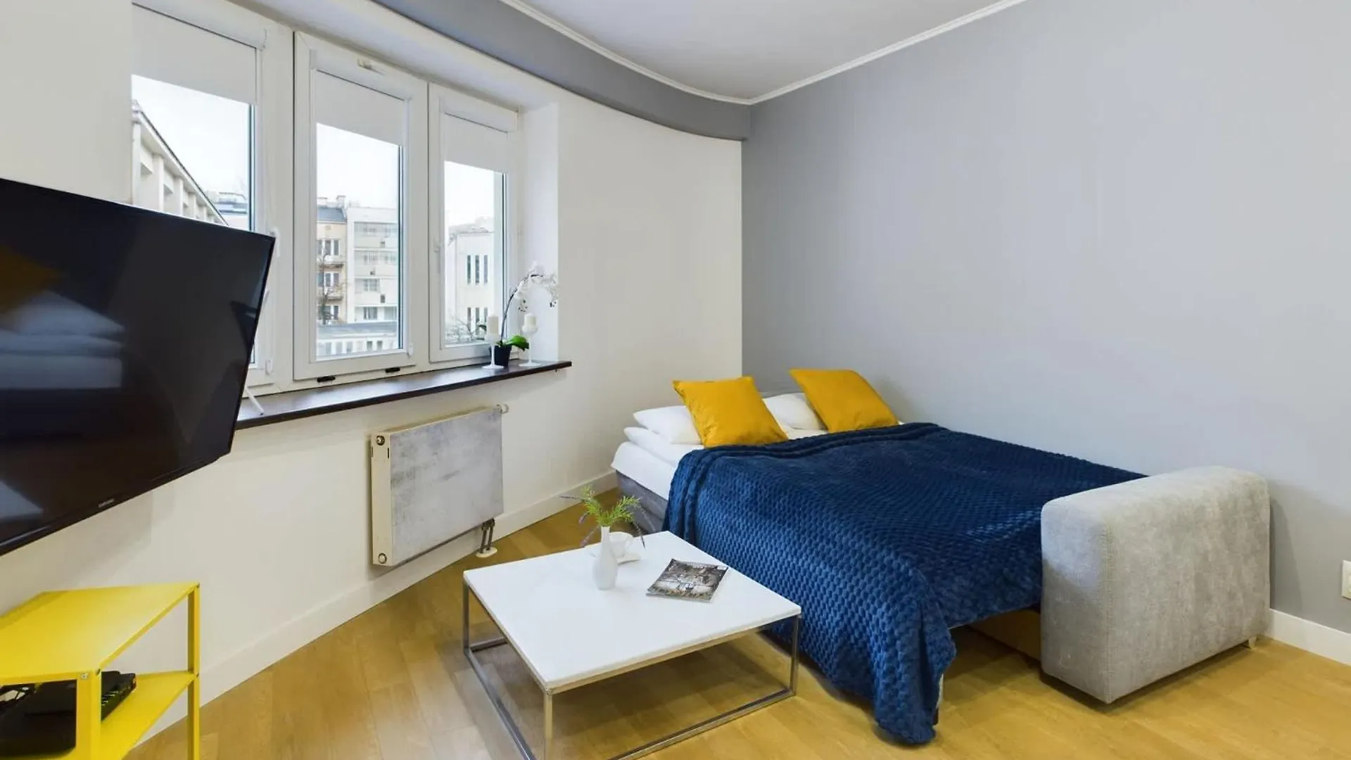Apartament Modern And Comfortable Studios With Smart Tvs Near Pge By Noclegi Renters