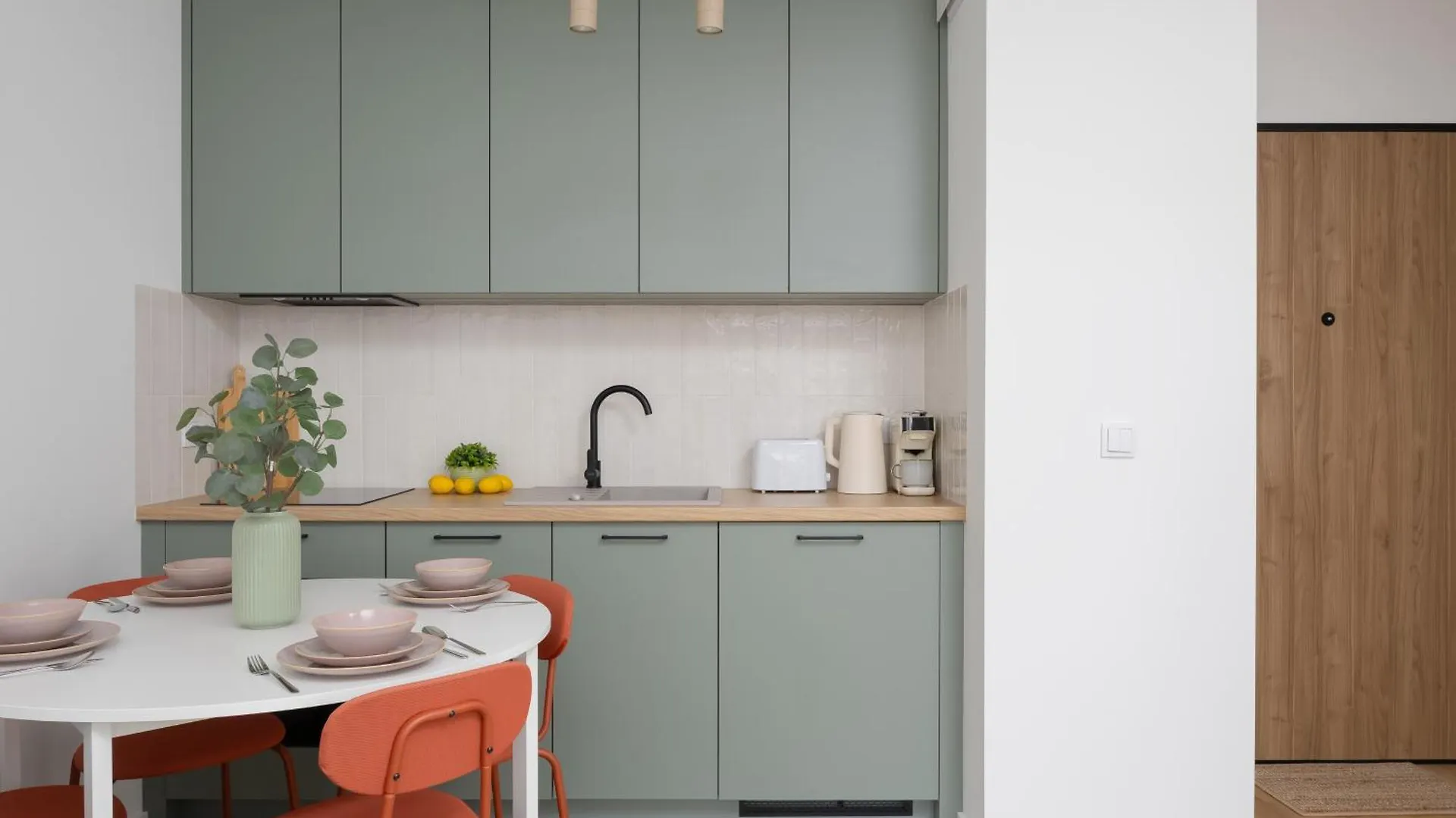 Modern And Comfortable Studios With Smart Tvs Near Pge By Noclegi Renters Apartament Warszawa